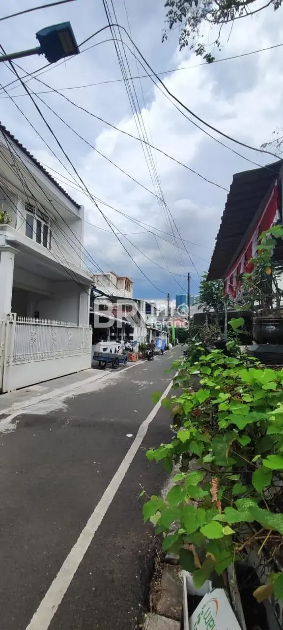 Rumah lelang JAKARTA PUSAT