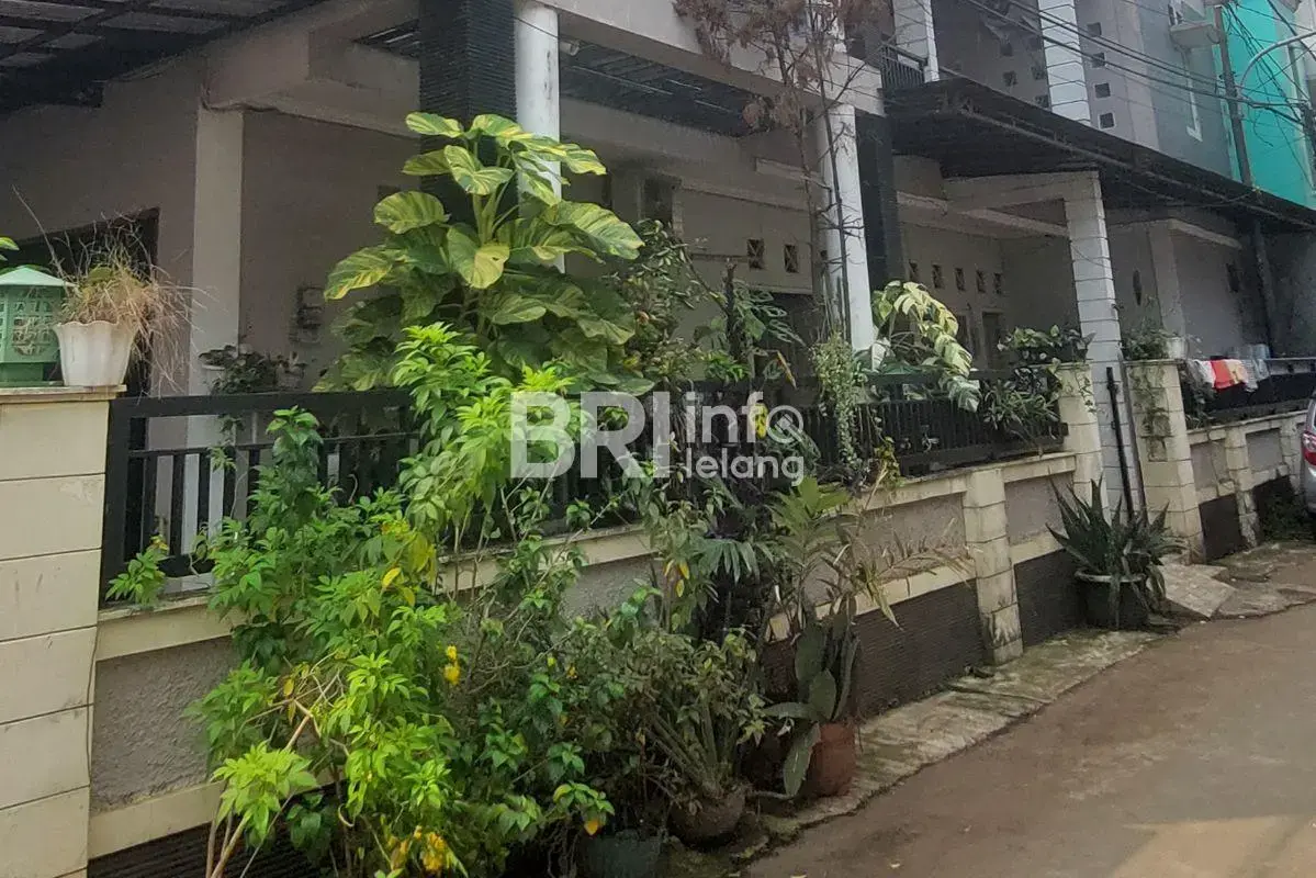 Rumah 2 Lantai Kp. Rambutan Ciracas Jaktim, Harga Miring